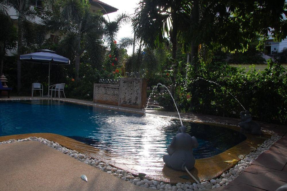 Sirikarn Residence & Luxury Apartments Pattaya Bagian luar foto