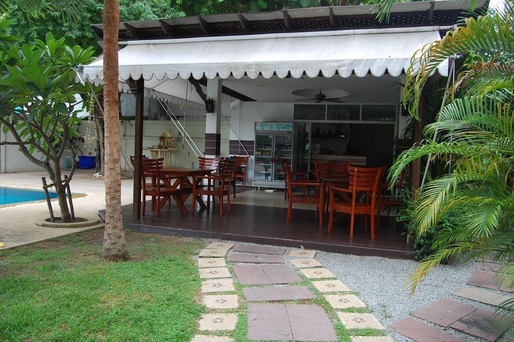 Sirikarn Residence & Luxury Apartments Pattaya Bagian luar foto