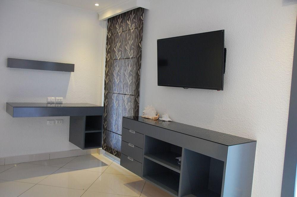 Sirikarn Residence & Luxury Apartments Pattaya Bagian luar foto