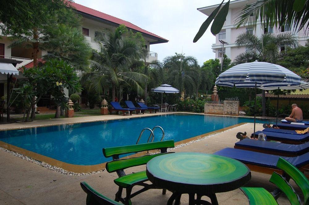 Sirikarn Residence & Luxury Apartments Pattaya Bagian luar foto