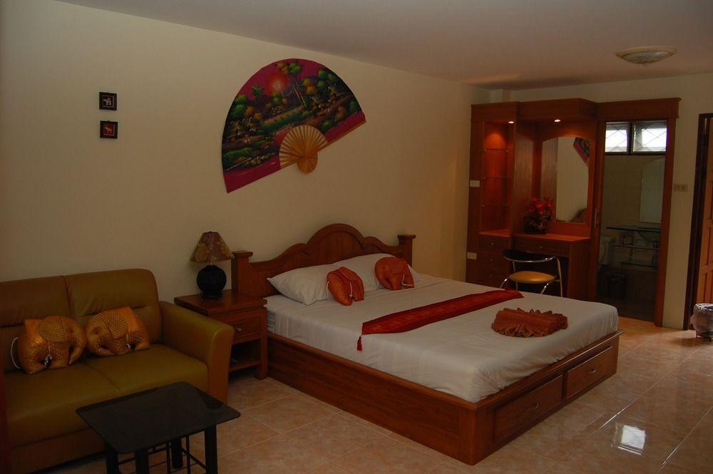 Sirikarn Residence & Luxury Apartments Pattaya Bagian luar foto