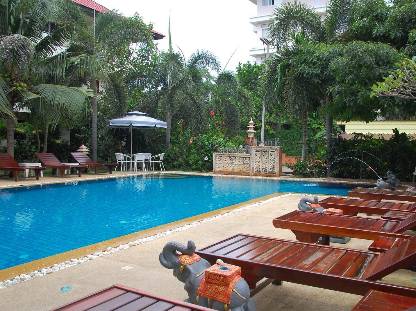 Sirikarn Residence & Luxury Apartments Pattaya Bagian luar foto